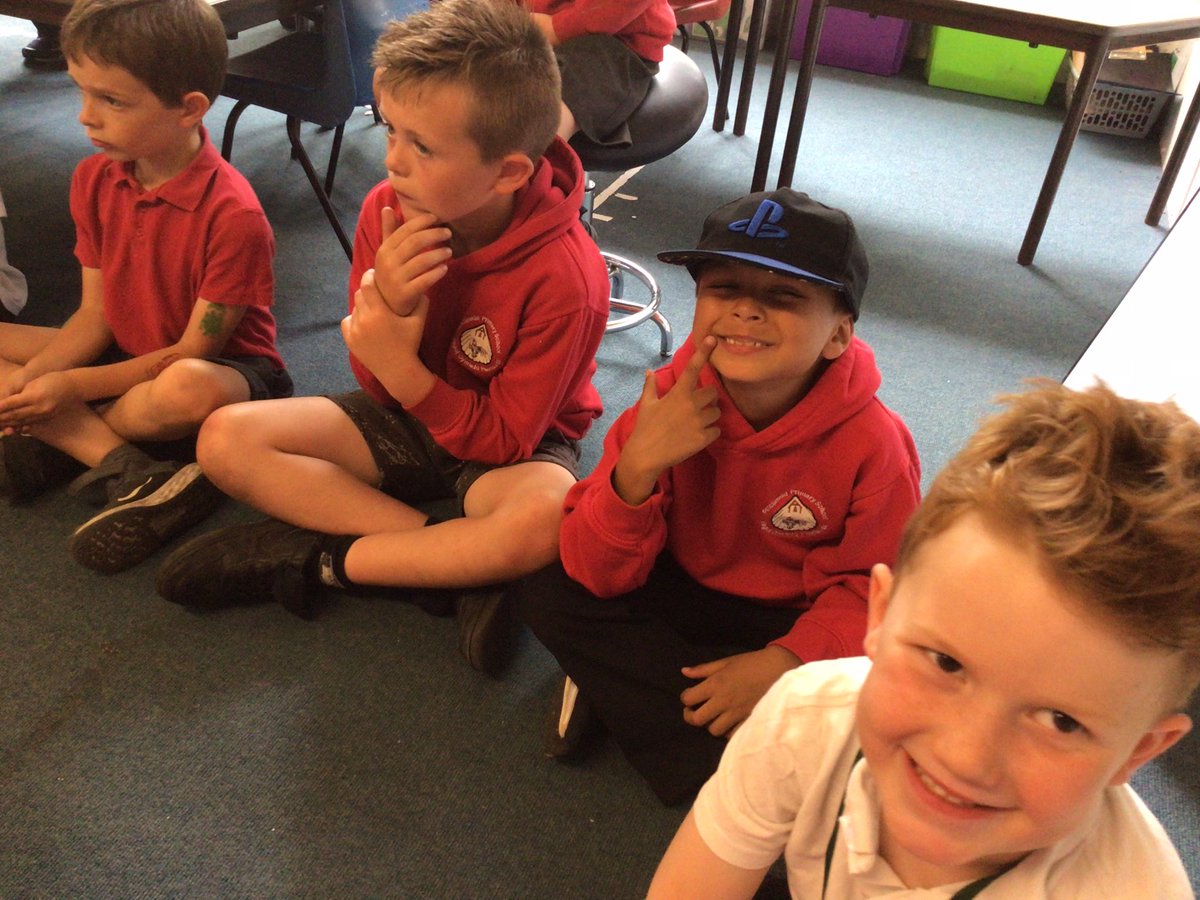 Penclawdd's tweet photo. #Penc2 What a lovely afternoon with @2BEnterprising - talking about the values shown in good friends. The children completed a wonderful activity which left them full of smiles and glee. The skills learnt will be helping us in our own enterprising activity - diolch! #PencECC https://t.co/m0vJKgLjBo