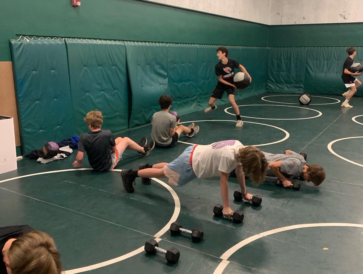 LHS_CardsBB's tweet photo. Great day 1️⃣💣💪🏼🏃🏻‍♂️💯 https://t.co/cOQ9B4n0LD