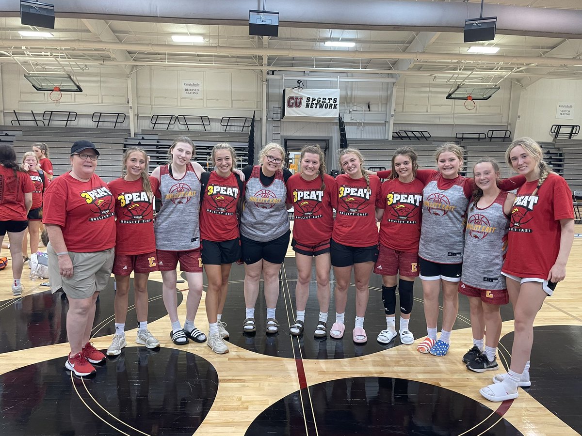 LadyChargersBE's tweet photo. We certainly had a blast at TEAM camp! Thank you Coach Colvin and Campbellsville University for putting on a great event and for letting us get some pool time in! #Whoyourollingwith #HG #BEALLIN #sassy7 #middlechildren #candyland https://t.co/1Q0qrnx8c8