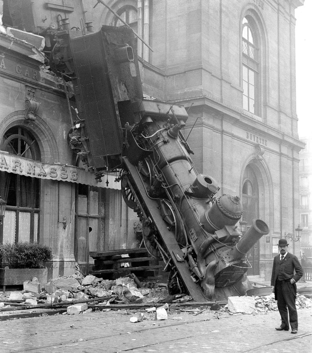 DigitalCodex0's tweet image. Montparnasse Railway Station in Paris, France (1895)