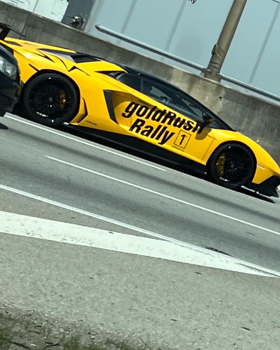 lextech's tweet photo. @edbolian @goldrushrally Chattanooga tn june 15th #goldrushrally #lamborghini #sv https://t.co/YePkA3Ketm