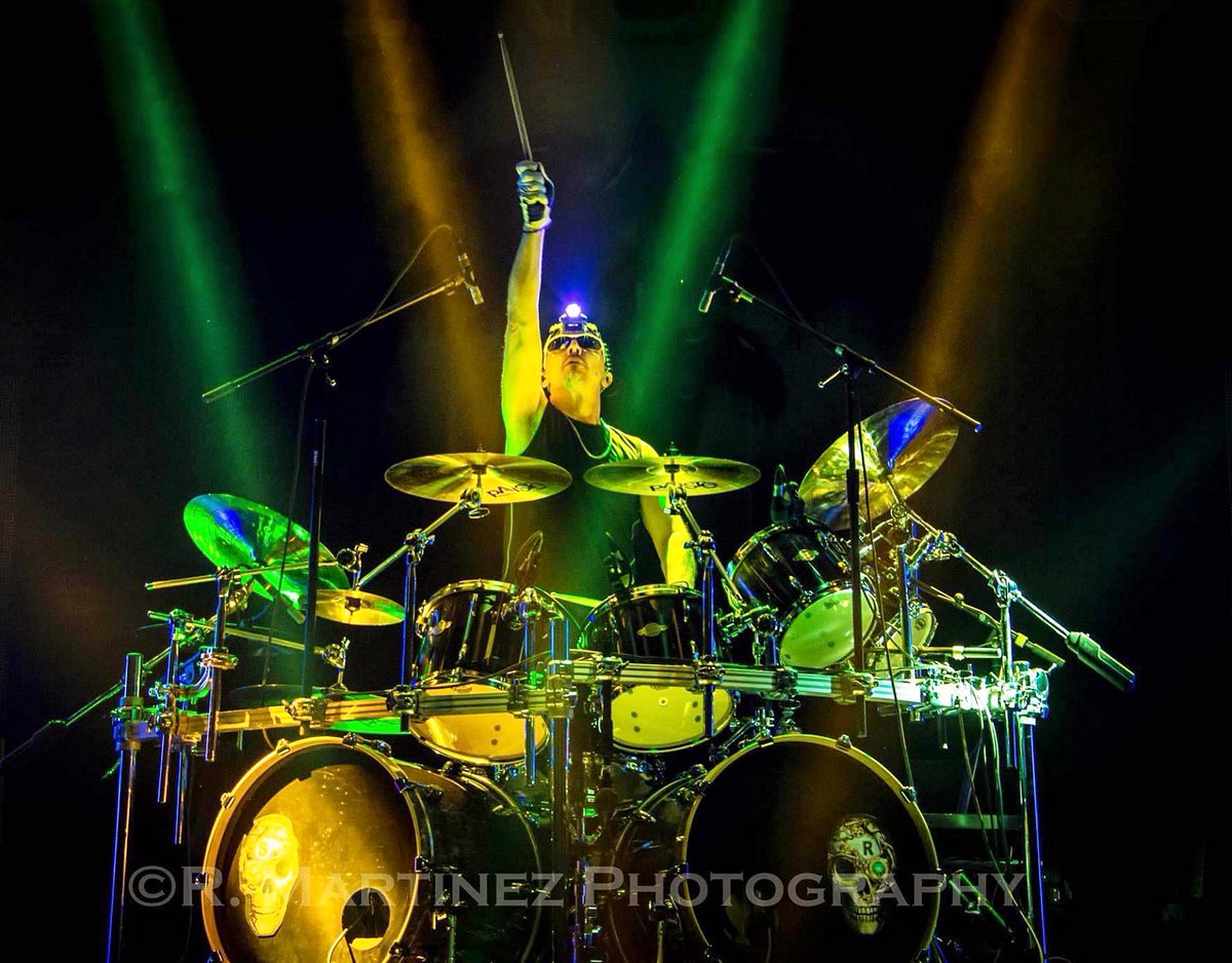 ram7dust's tweet photo. Happy Birthday Scott Rockenfield @scottrockenfiel https://t.co/HCFs8RsGFy