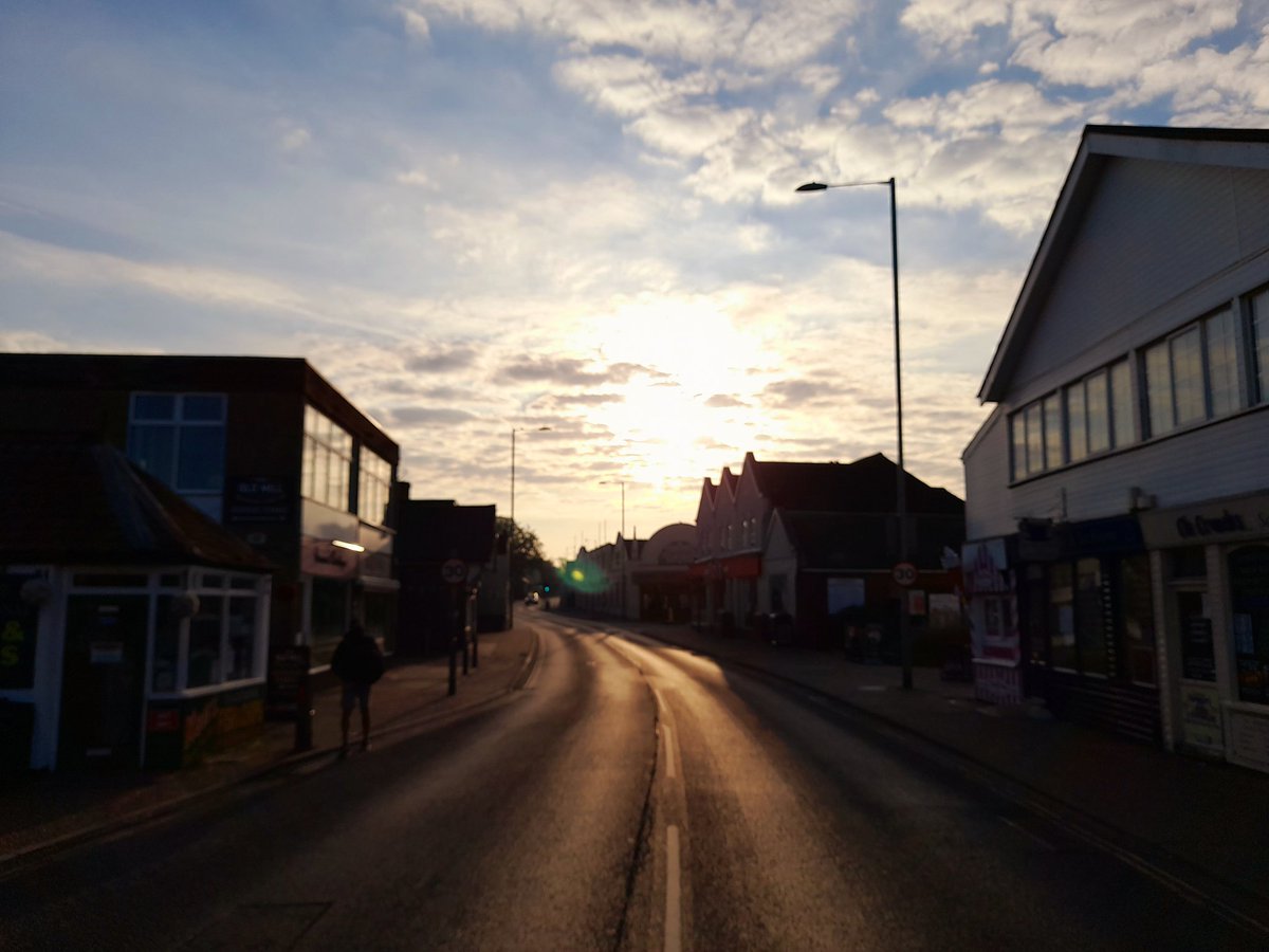 Sunny days in the villages of #Hoveton and #Wroxham

Find an eclectic range of independent places to #eat and #drink, #shops and #boatcharter companies - all centred close to #WroxhamBridge and Hoveton #HighStreet
