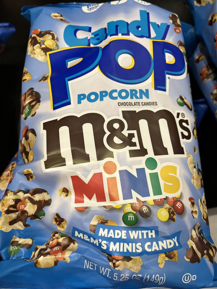 e_serraiotto's tweet photo. โฆ look what I found at the #fancyfoodshow ! #candypopcorn #cookiepopcorn https://t.co/UDOmCfYbqS