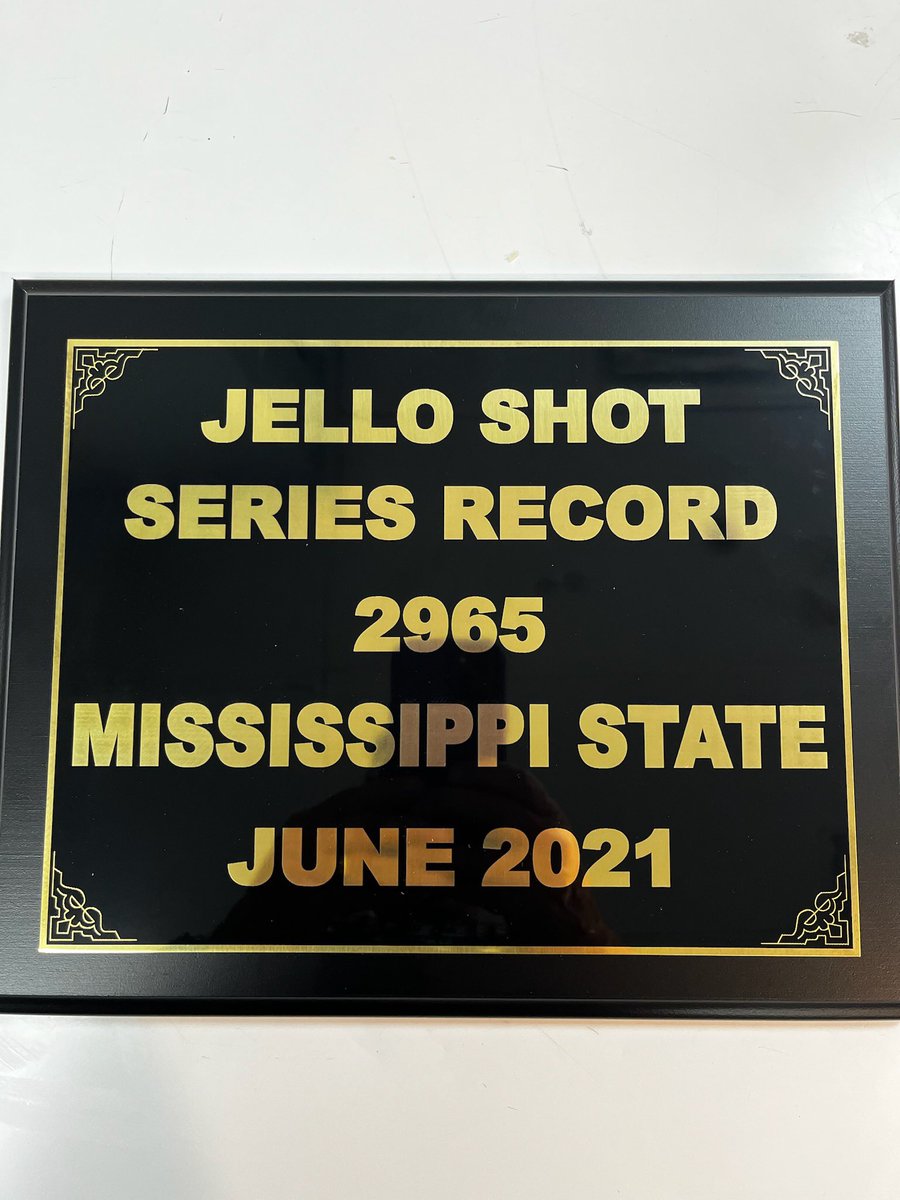 Owner of Rocco’s pizza just sent us the Jell-O shot record from last season. 

You’ve been challenged Hog fans 🐗