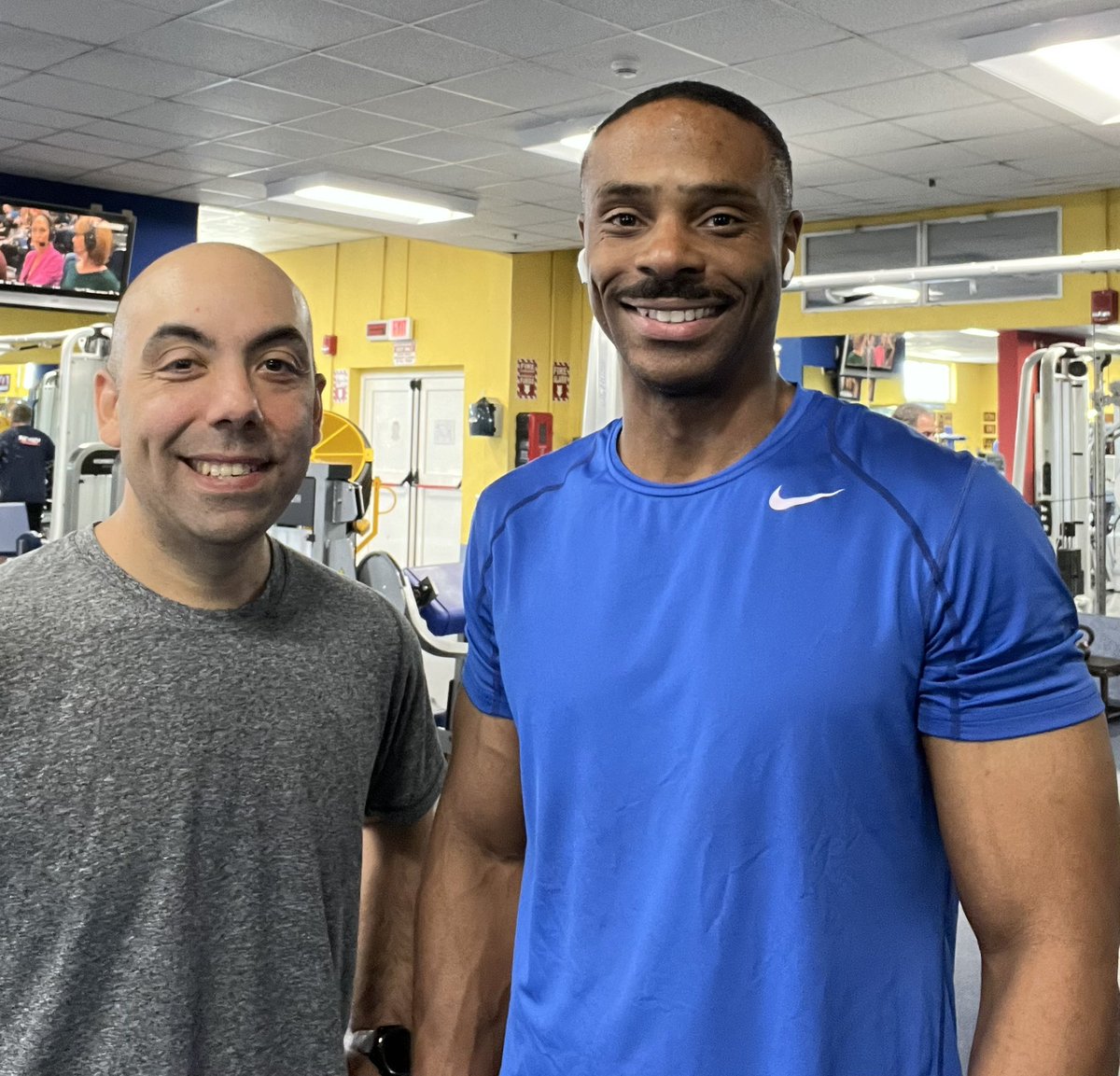 deedubya78's tweet photo. Cadiz, Spain! A chance to do a little bit for yourself. XO and CMC having church service at the gym and then down to the beach for some food and fun! Cadiz, Spain! ๐ช๐ธ/๐บ๐ธ ๐ณ #KeepGrindin #COSaidItWasCool #SixthDeploymentLoading #StillReadyToGoHomeThough #USNavy #Bainbridge https://t.co/JlIeidDkUp