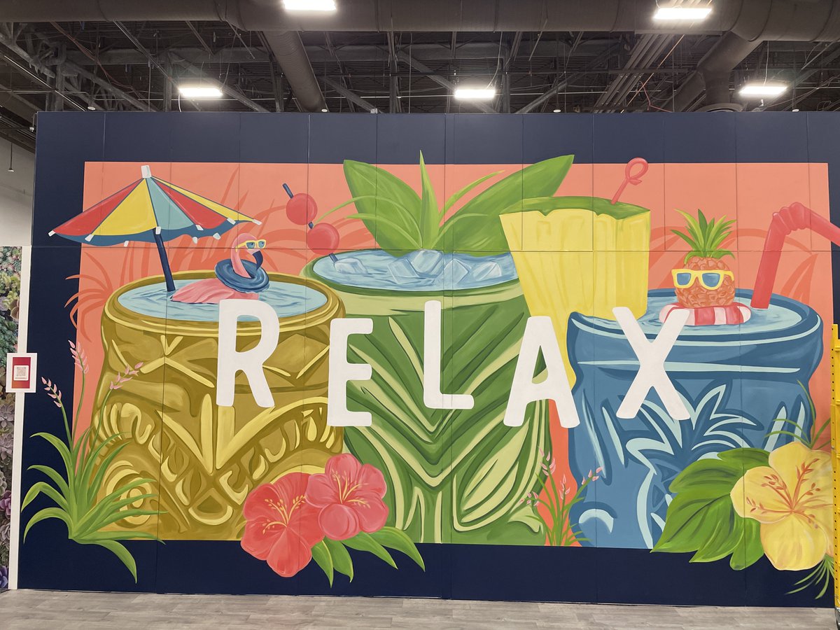 LogicMonitor's tweet image. Regular Wall vs. #LogicMonitor RELAX Wall at #CiscoLive 

You Decide!