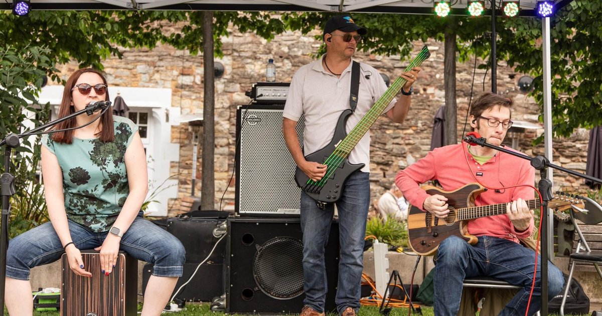 Thank you <a href="/DaffodilPR/">Daffodil PR & Communications</a> awesome photo <a href="/tauntonmarket/">@Tauntonmarket</a> 🥰😍