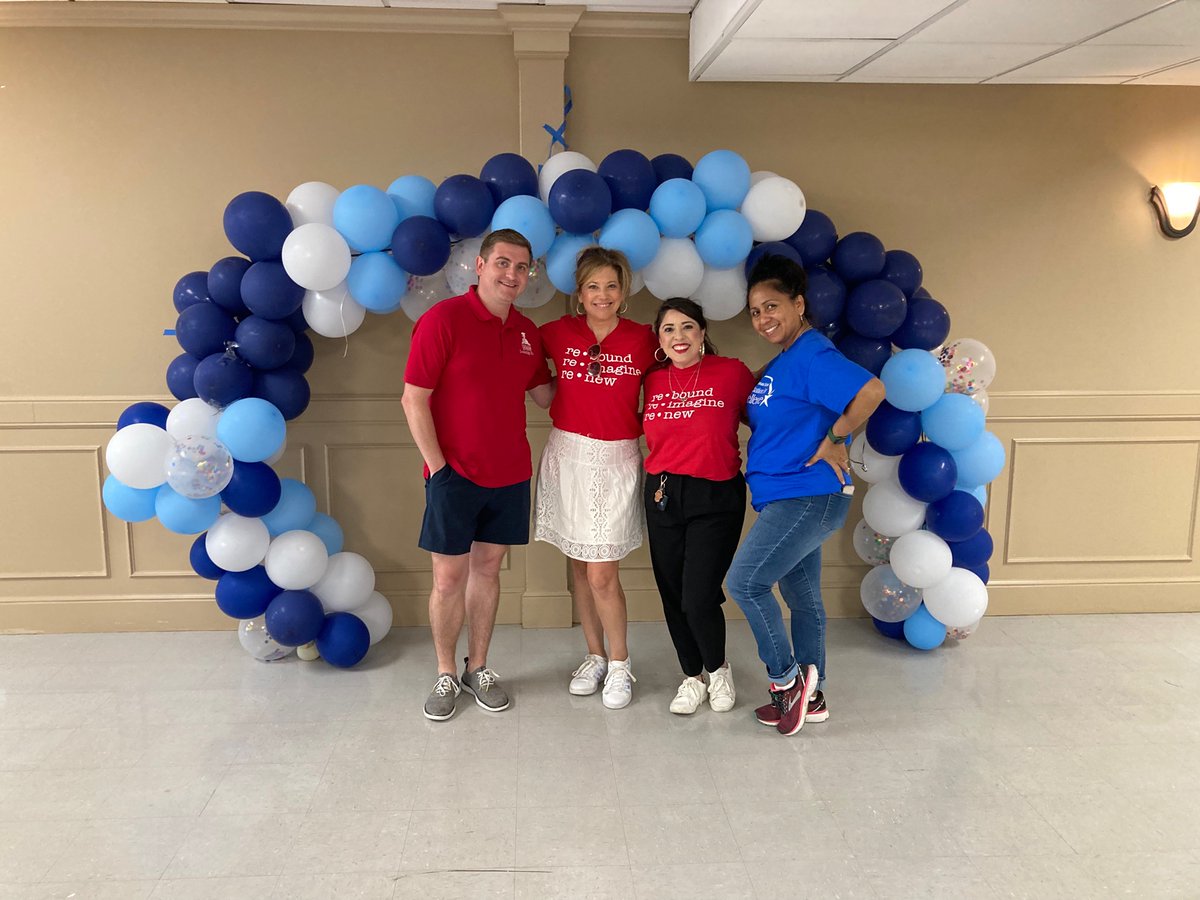swan_darcy's tweet photo. Supporting the KCKPS Foundation at the annual golf tournament! #DubsDread #donate #golf https://t.co/UC0dc8GSnN