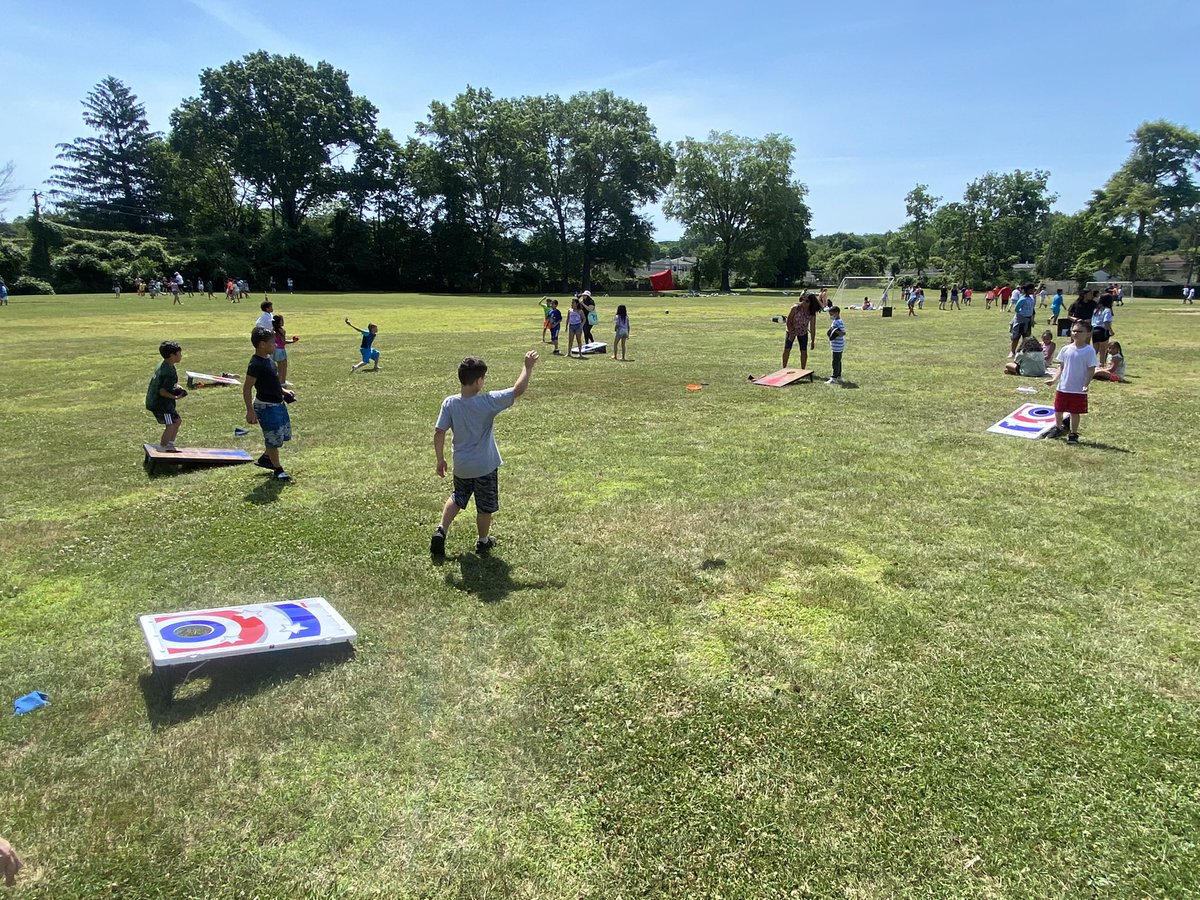 Connolly School tweet media