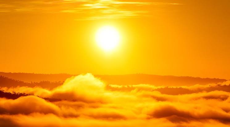 CemGrn's tweet photo. Vicdan bir güneş gibi parladıkça ısınır için.☀️ https://t.co/xmDVHyOjjZ