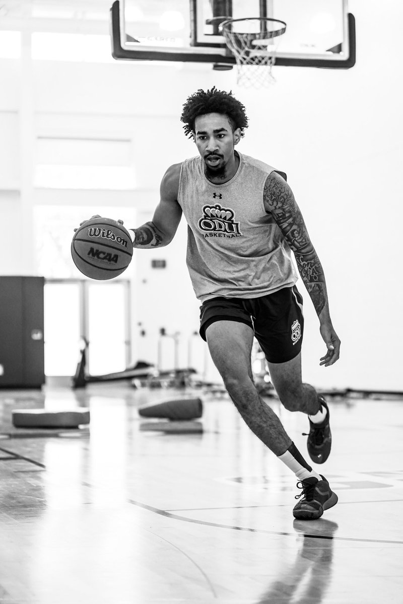 ODU_MBB's tweet photo. summer of separation 📈 

#ReignOn https://t.co/7zYJavcSqY