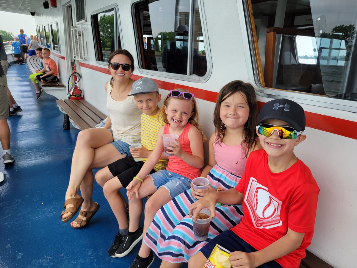 Mrs. Etzel tweet media