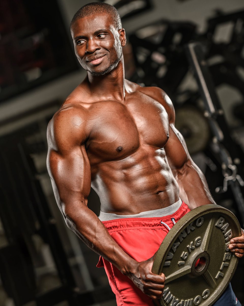 ApolloSteedUK's tweet image. Had my first proffesional shoot 2 weeks ago so hopefully the start of something big. 

For tips, vids and online coaching check me out on instagram.com/femi_ku