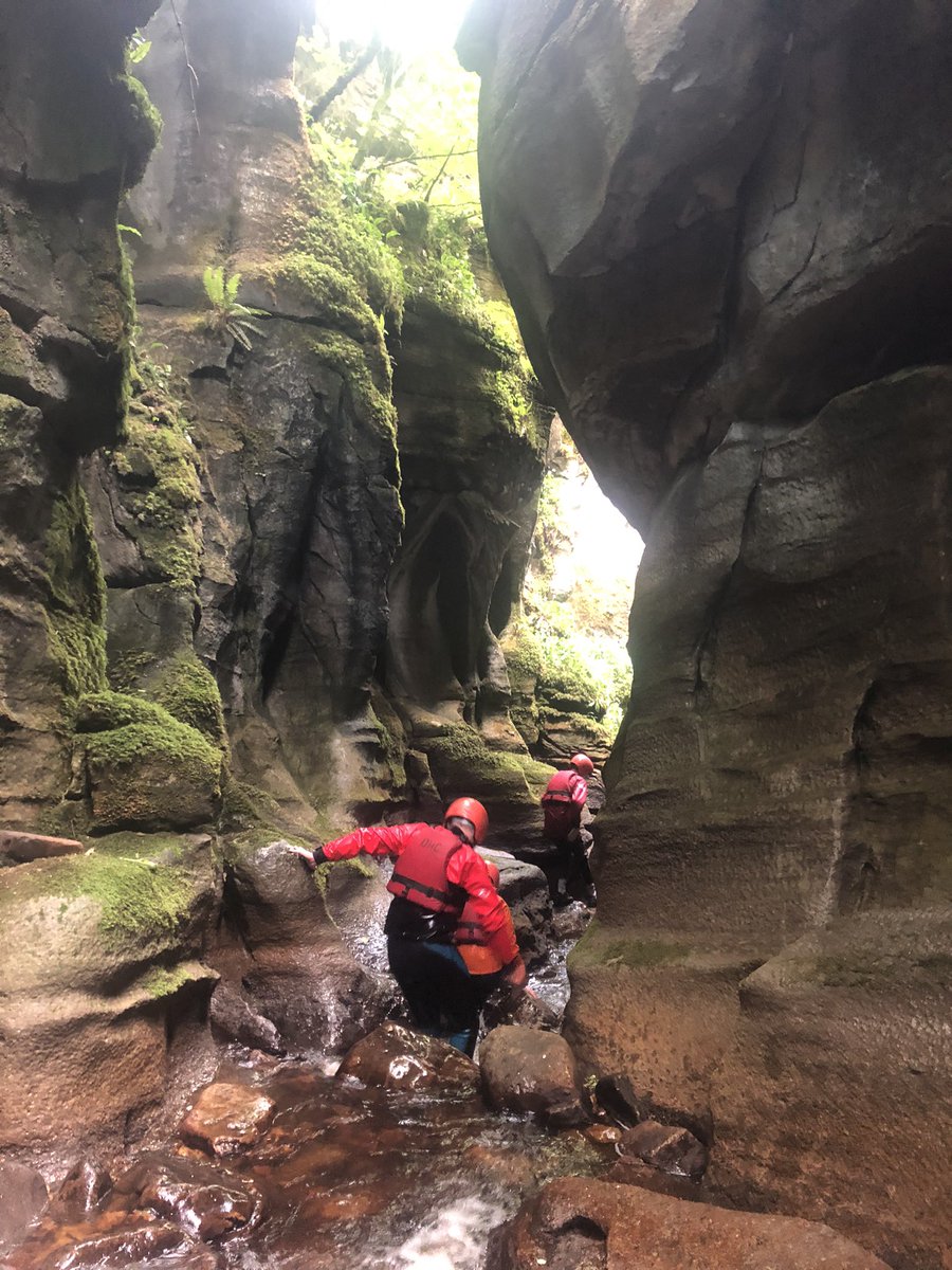 ACEadventureED's tweet photo. We headed out the atmospheric location of Hell Gill today. This location gives our learned a fantastic opportunity to continue their individual personal development journey. https://t.co/0jwEdQkXyN