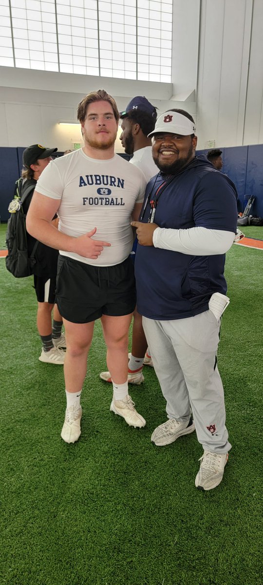 Dport_75's tweet photo. Had a great time and learned a lot at Auburn today. War Eagle! @Steve_Wallace_2 @CoachHarsin @CoachWillFriend @causey_tom @Coach_MikeVick @PelhamHSOL @JosefLauderdale https://t.co/0atUhsHcKn