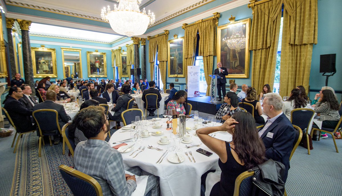 Inspiring surroundings and conversations with current MBA students, alumni and corporate partners at this evening's MBA London Dinner, with guest speaker Paul Taylor, Fitch President and CEO.