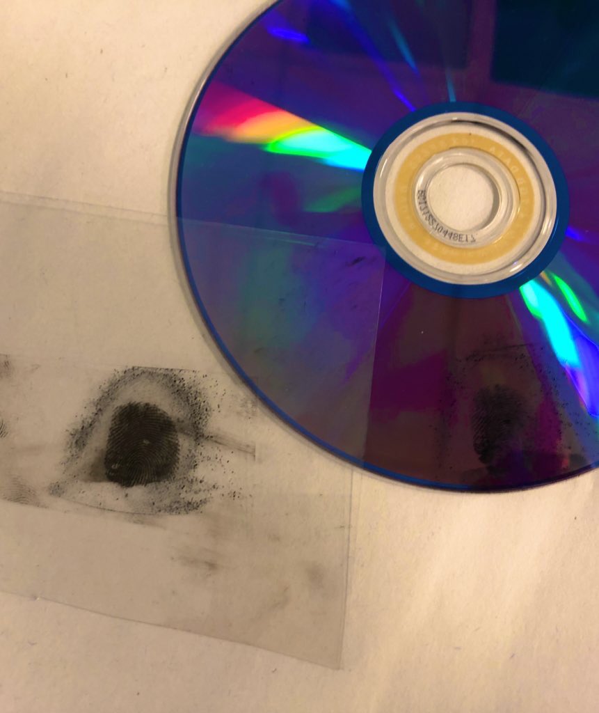 KHS_Sci's tweet photo. Our criminologists successfully lifted fingerprints from a surface. 🕵️🔎 Fantastic work! 🙌 https://t.co/Ad6PIcLQba
