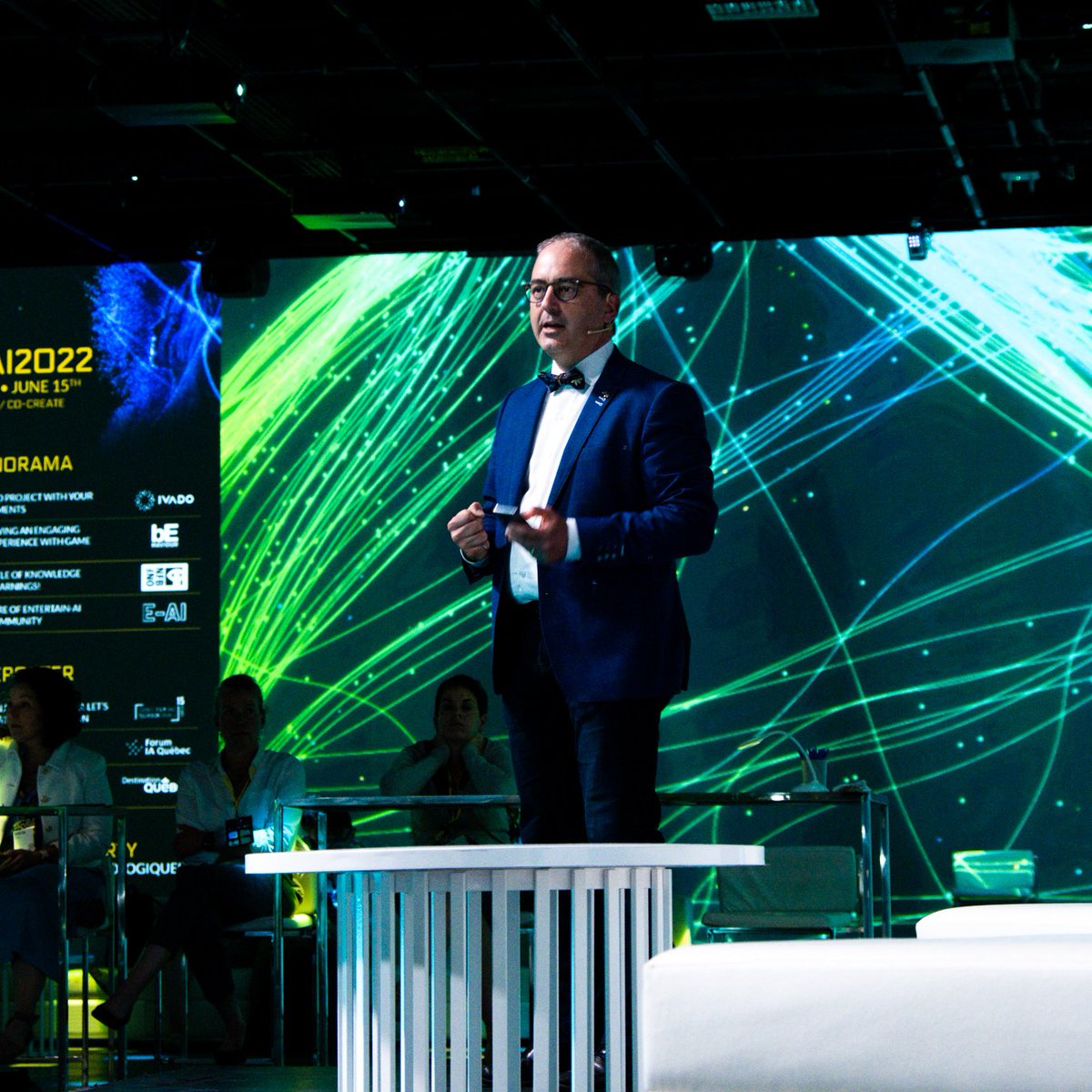 « On veut inventer la culture du futur [...]; innover ça veut dire tirer au but. »

- <a href="/lsirois007/">Luc Sirois</a> 

#EAI2022 #EntertainAi #AI #Entertainment
<a href="/Palais_Montreal/">Palais des congrès de Montréal</a> <a href="/oasisimmersion/">OASIS Immersion</a>