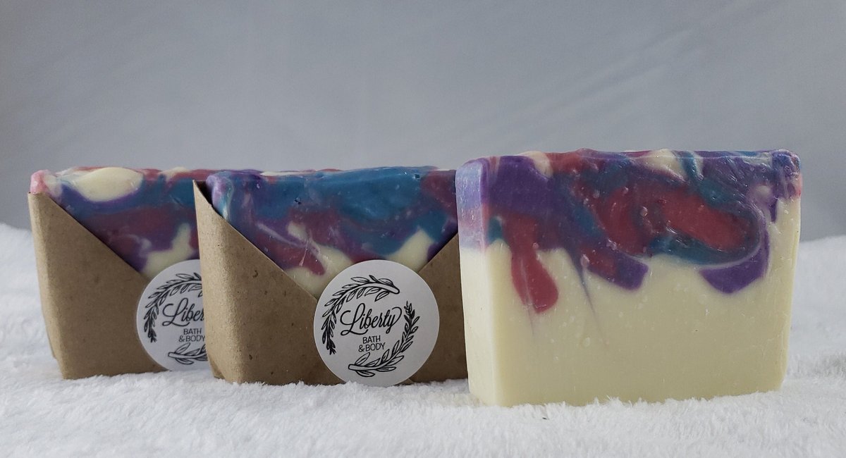 libertysoap's tweet photo. Vitality Large Bar Soap, Energic And Creative Inspired Scent Hand-Crafted Soap, Cocoa Butter Soap, Vegan Soap, Environmentally Friendly https://t.co/2732jxZmwE #LibertyBathAndBody ##WashYourHands #facialcare ##Handwashing #coldprocesssoap #allnatural #FallSoap https://t.co/YutBUbMwlt