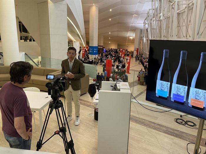 vinetur's tweet photo. 'Packaging y vino', contenido estrella en la quinta edición del salón FEVINO https://t.co/LFcBMcoCXi https://t.co/pjPR8ojiRT
