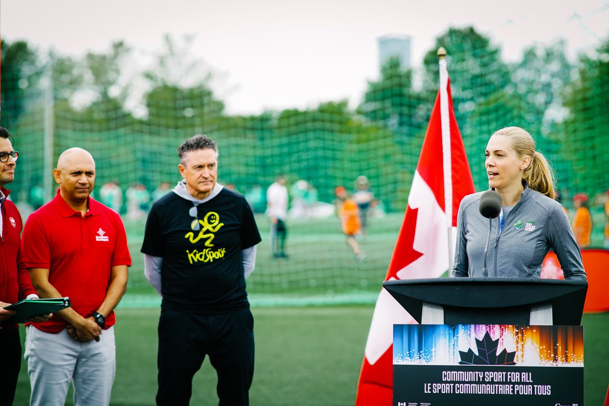 PascaleStOnge_'s tweet photo. We want to increase participation in sport in our communities! Today’s announcement will remove barriers preventing underrepresented groups from participating in sports fully. 
More info about @KidSport  and @CTJumpstart: https://t.co/2mmdiUlpN2 https://t.co/pHthINlaS6