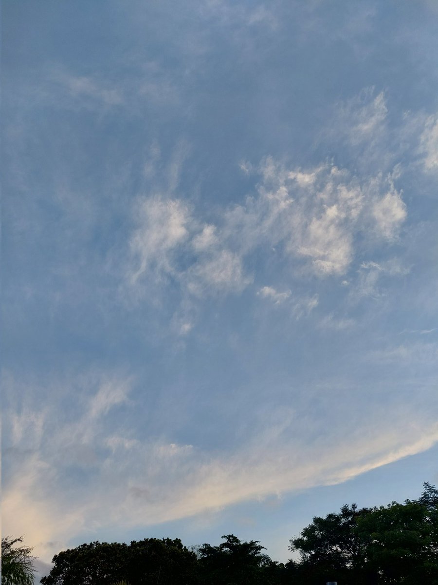 xinfinitysky's tweet image. el amanecer hoy estuvo superior &amp;lt;3