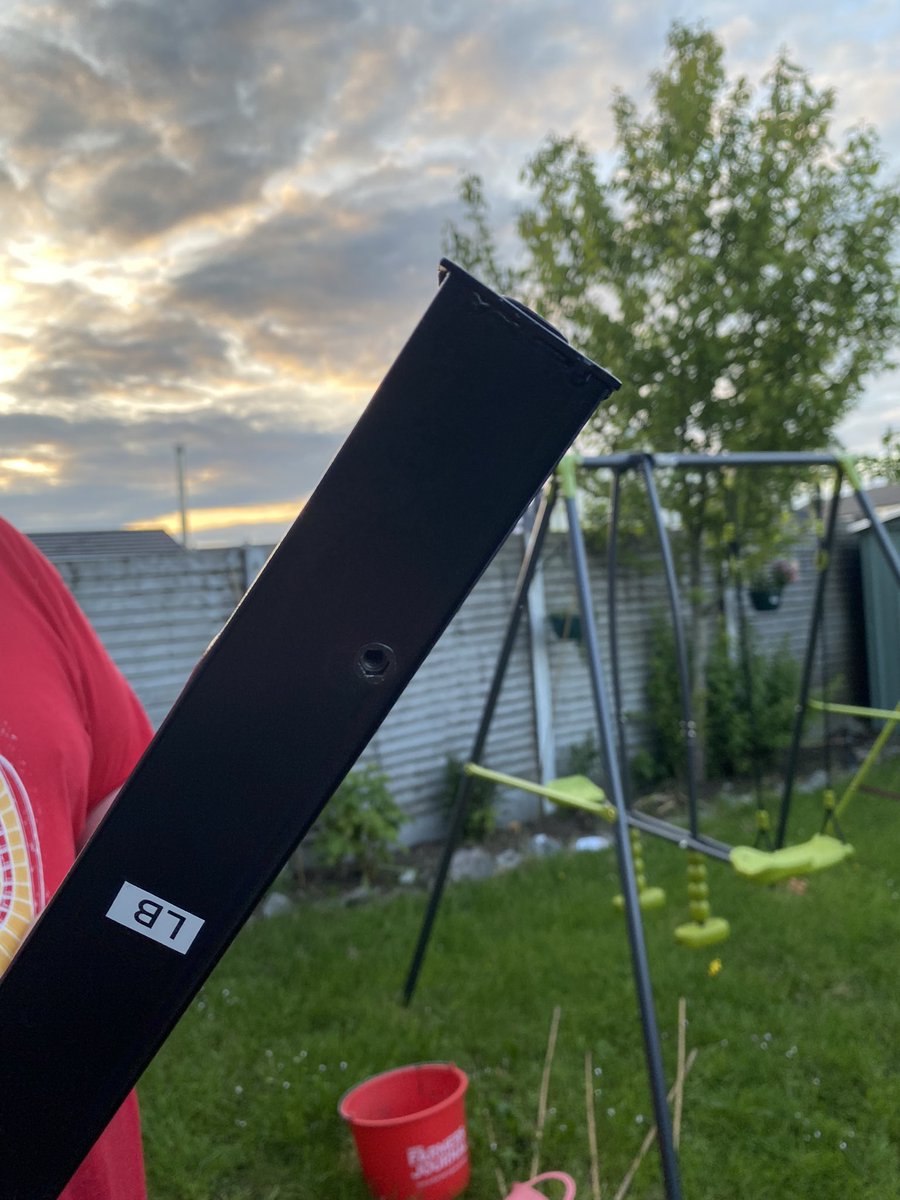 HellBullock's tweet photo. @ArgosHelpers help!!!! Collected a bbq today in Galway and there’s an incorrect leg in the box!!! It’s the wrong length and doesn’t fit!!!! Can’t attach the wheel to it!!! Help!!! https://t.co/49mkTjLzKG