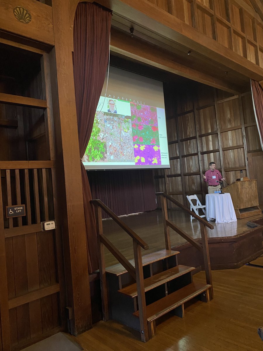 WhitehillJustin's tweet photo. Great talk by @CKulheim this morning using a wide array of advanced genetics and genomics approaches to improve red oak outcomes in the US. #NAFGS https://t.co/QDmGqFgal1