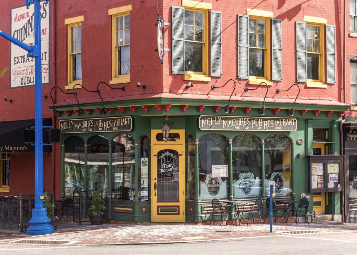 🍴 What's your favorite dish on the Menu?  🍴
.
Bring Molly's home with you: mollymaguiresphoenixville.com/order 😎
.
.
.
.
#MollyMaguires #Phoenixville #PhoenixvillePA #PABars #PAEats #ChesterCountyPA #ChesterCounty