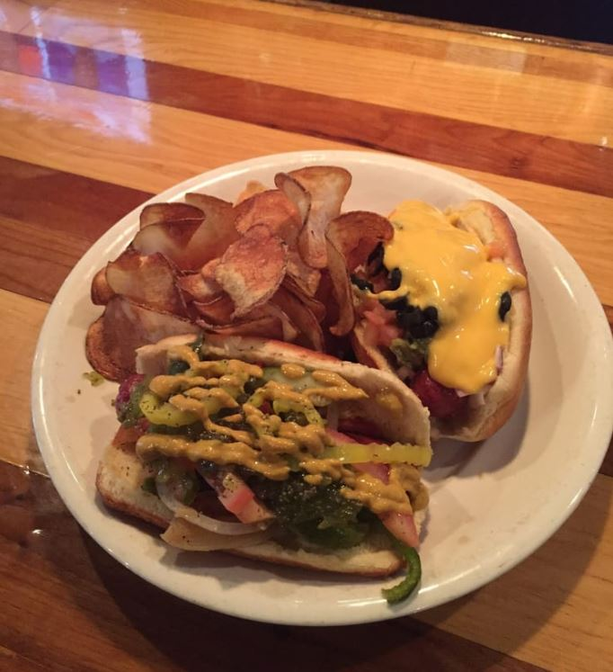 WilliamstonPub's tweet photo. Whatever you're craving, we've got it! 😏😎
.
*Dine-In/Carry-Out*
Call: 517-992-5060
.
.
#WilliamstonMI #WilliamstonPub #WilliamstonEats #LocalEats https://t.co/2pO5Ba93nt