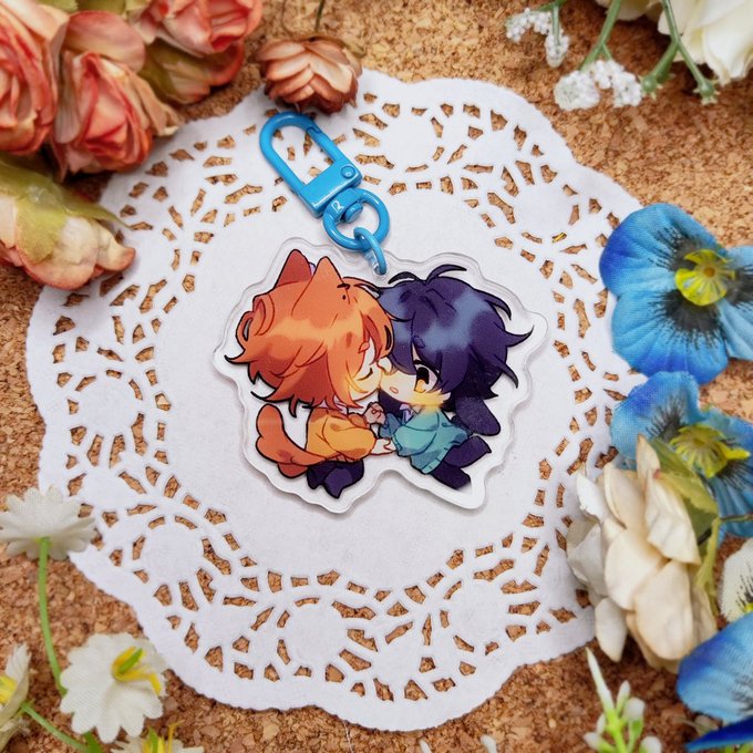 pls look at my smol ssmy... love them sm.. 