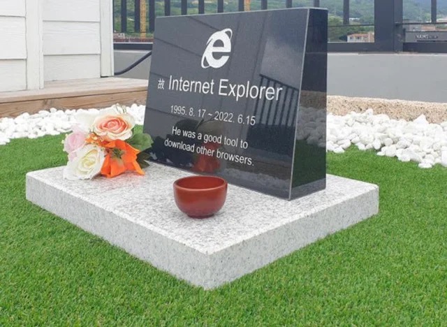 RIP Internet Explorer (8/17/95 - 6/15/22)