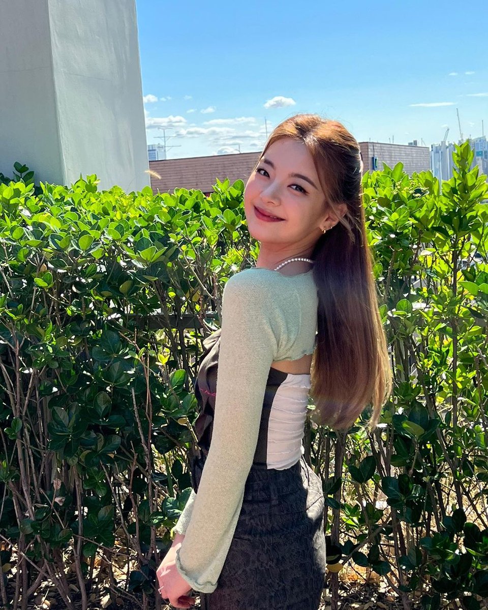 ITZYFrance_FAN's tweet photo. 「 🦄 」 14.06.2022 ▸ #ITZTAGRAM
"Chaque Lundi c'est un nouveau départ, c'est encore mieux quand il fait beau 🧡"
1/2
#Lia #리아
#ITZY #있지 #MIDZY #믿지
——
© Instagram | Itzy France https://t.co/cxEs0jujWR