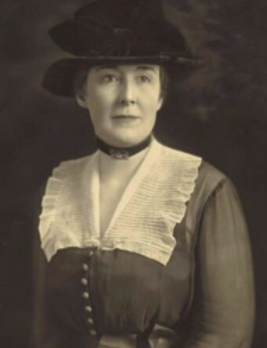 Russ_Woody's tweet photo. BEFORE HE DROPPED DEAD IN 1923, President Warren Harding had an affair with a woman named Carrie Phillips (a suspected spy). In his love letters, he called his little guy “Jerry,” and her little (let’s say) kitty “Seashell.” Lousy president, but come on. https://t.co/yXLKmmN7jU