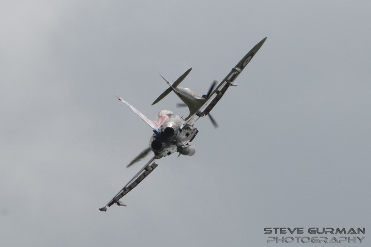 Spitfire and Typhoon together at #Cosford <a href="/RAFBBMF/">RAF BBMF</a> <a href="/RAFTyphoonTeam/">RAF Typhoon Display Team</a>