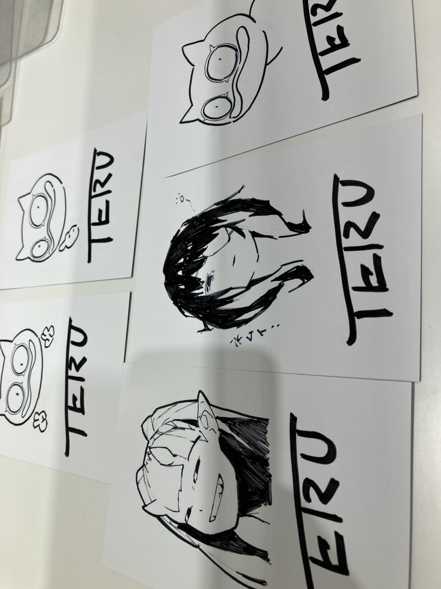👹REDTAILのZINEとステッカーを準備してきました。
本日6/16(木)~6/21(火) 場所:A-5です!
周りのブースが豪華でビビる。。私のブースめちゃ質素✨✨😂👹
今はこれが精一杯(ルパン https://t.co/FQi3wZh4bQ