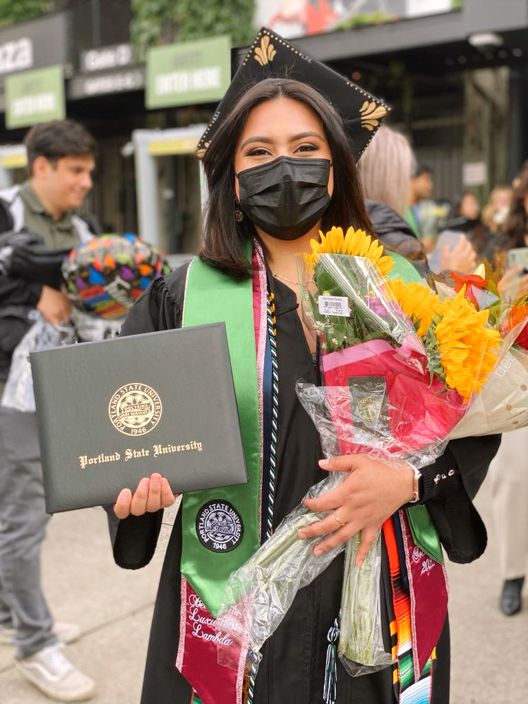 go2psu's tweet image. New on the PSU admissions blog: Student Ambassador Maria Sorcia Sandoval earned her PSU degree as a First-Generation student. Learn about her journey and why @Portland_State was the right place for her! admissions.pdx.edu/blog/reflectio…