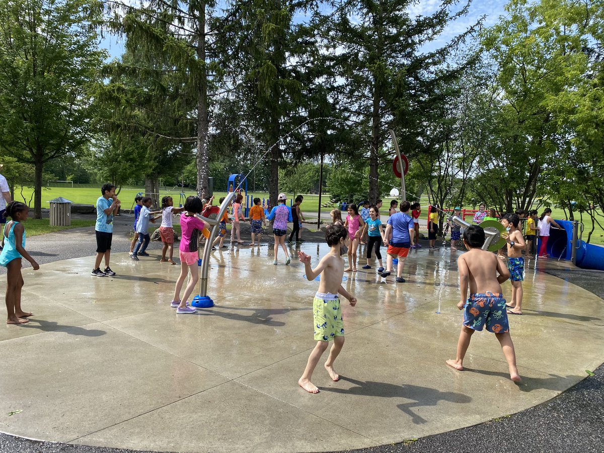 Room208 : The Burrow tweet media