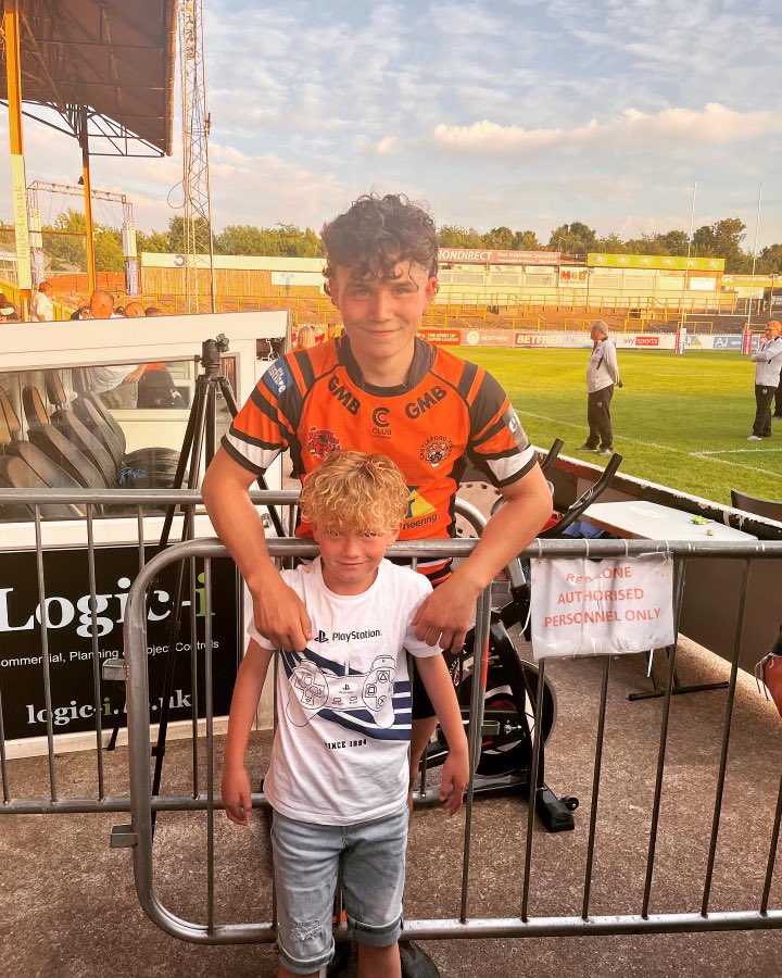 Sowden18's tweet image. First start darn lane, hopefully first of many in the famous black and amber 🐯 ⬛️🟧🐯