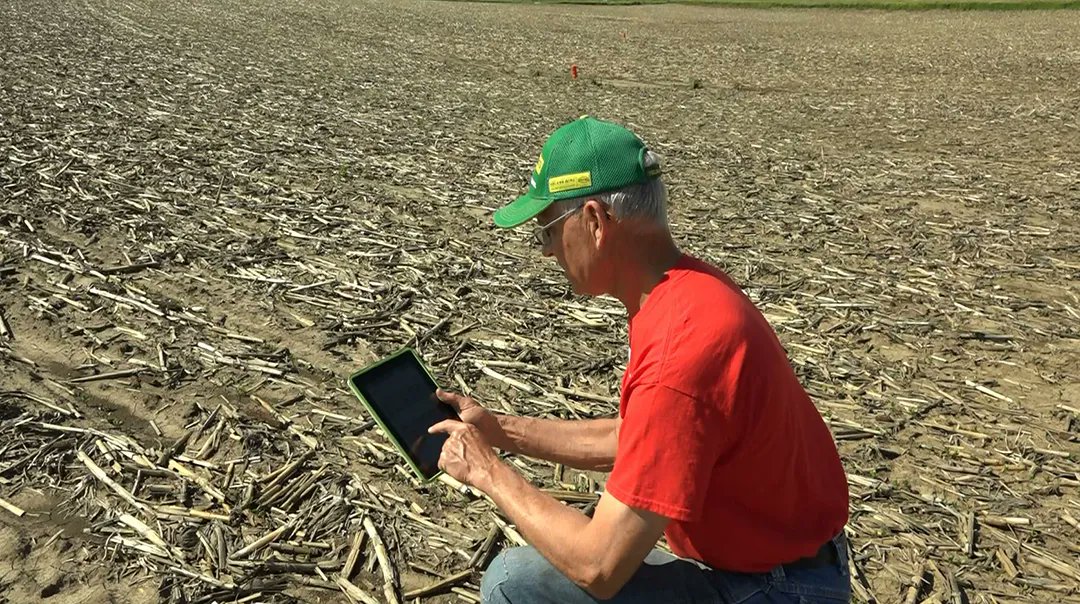 UNL_CropWatch's tweet photo. UNL is Helping Build a Tool to Optimize #Soybean Management Decisions | UNL is seeking #farmers willing to provide field and management data to be used to develop a new online cropping system optimization decision tool. https://t.co/7Spjg0V2bh 🌱 #NebExt @AgTechLaura #agtech https://t.co/nQ27Y1680M