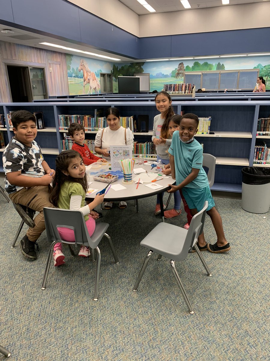 We blasted off into summer reading at Stephens today! Such a fun time! #stallionsdeserveit <a href="/katy_libraries/">Katy ISD Libraries</a> <a href="/USEStallions/">Stephens Elementary</a>
