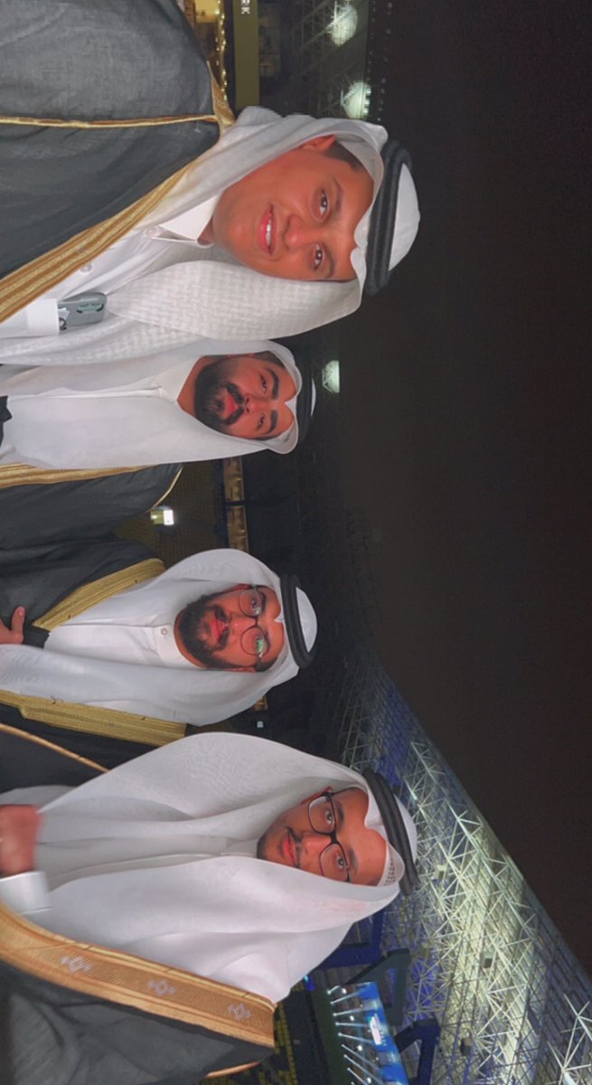 Turkiasiri3's tweet photo. #حفل_تخرج_الدفعة_61 #جامعة_الملك_سعود  

التيم لا خلا ولا عدم 🤍🤍🤍 https://t.co/0F5FfEgIBQ