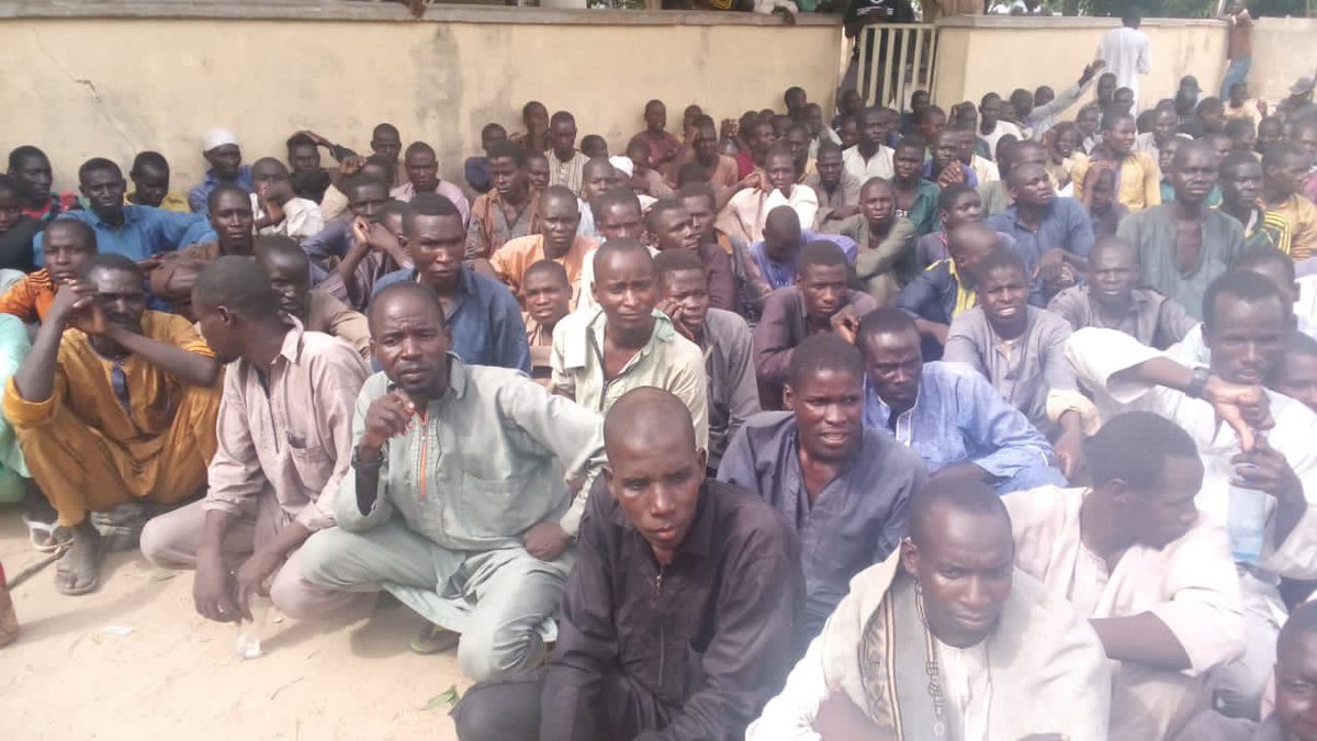 keyint_PR's tweet photo. GOODNEWS: The ongoing defeat against terrorism in the North East has made 204 BokoHaram fighters including their family members surrendered to Nigerian troops. We hope the media will share this good news and individuals should retweet this positive news too.
#KeyIntelligence🗝 https://t.co/HG4fpsEGTx