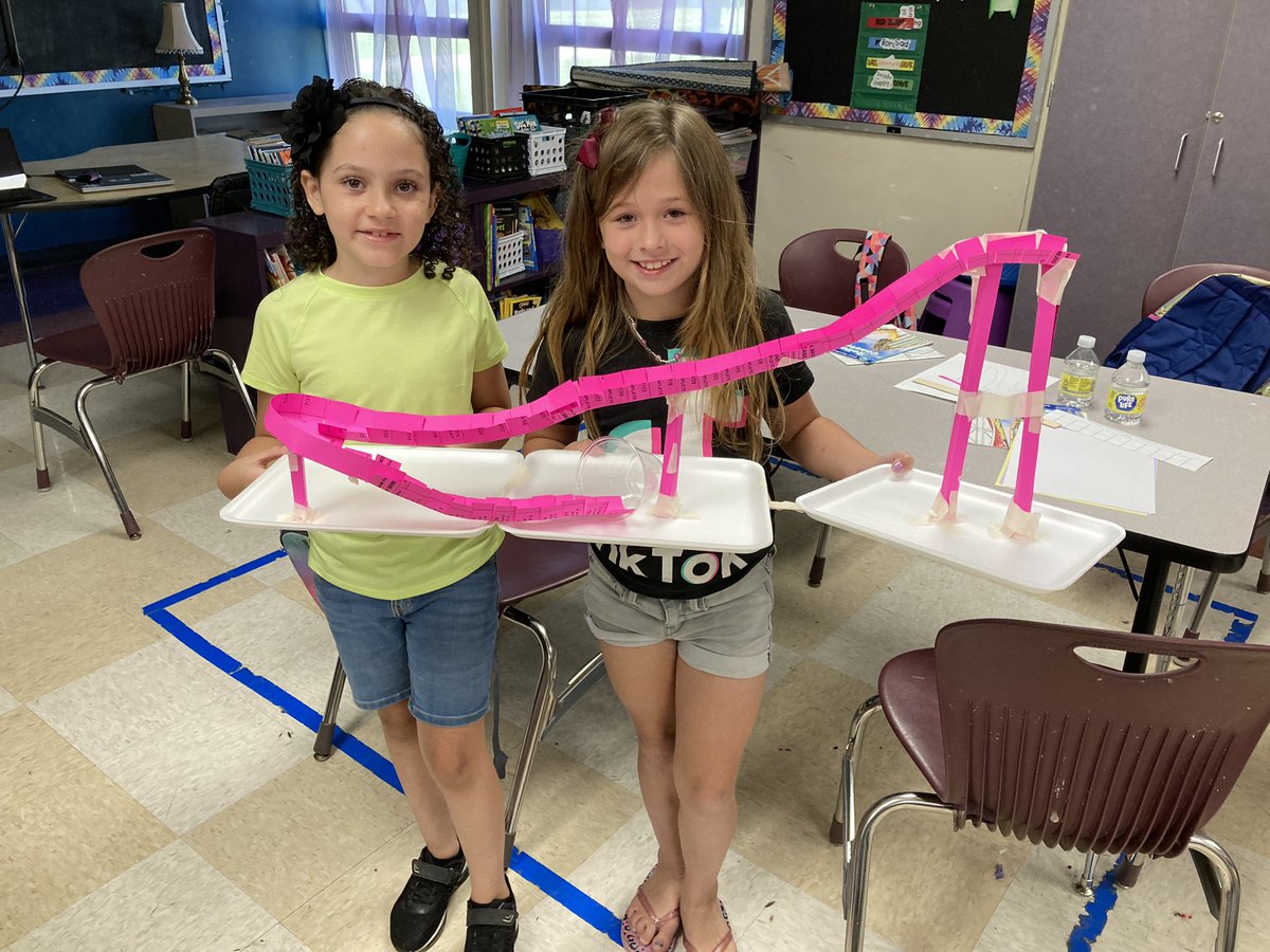 MissLeitschuh's tweet photo. Another great day at the @AmandaEleTweets summer program! Today we accepted the W.O.W paper roller coaster challenge, having a ping pong ball or marble travel at least 1 foot and land safely into the cup #MiddieRising #MustangsOnTheMove https://t.co/MjMMwBSQKq