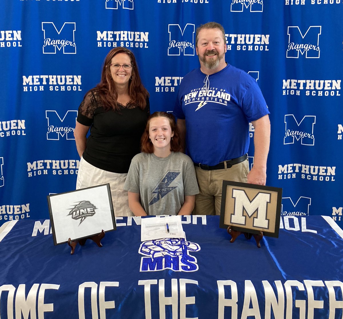 methuensports's tweet photo. Congratulations to Julia Bryant on her commitment to continue her academic and athletic career at UNE. Julia captained our girls lacrosse team this spring and will play lacrosse for the NorEaters! Way to go Julia! @methuengirlslax @EagleTribSports @DWillisET https://t.co/5tXjYdmiEv