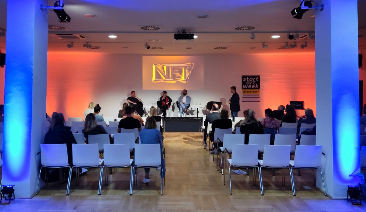 collective_flux's tweet photo. What a great day yesterday at the Start Art Week Düsseldorf. 
Thanks so much @buzz_lightning,@ryrartist and @teymthebeast for the panel discussion. Thanks also to the @ NRW Forum for hosting this great NFT theme day. 

#NFTCommumity #nftdach #nftart #nrwforum #NFTProject #nfts https://t.co/KTKSCv5VXb