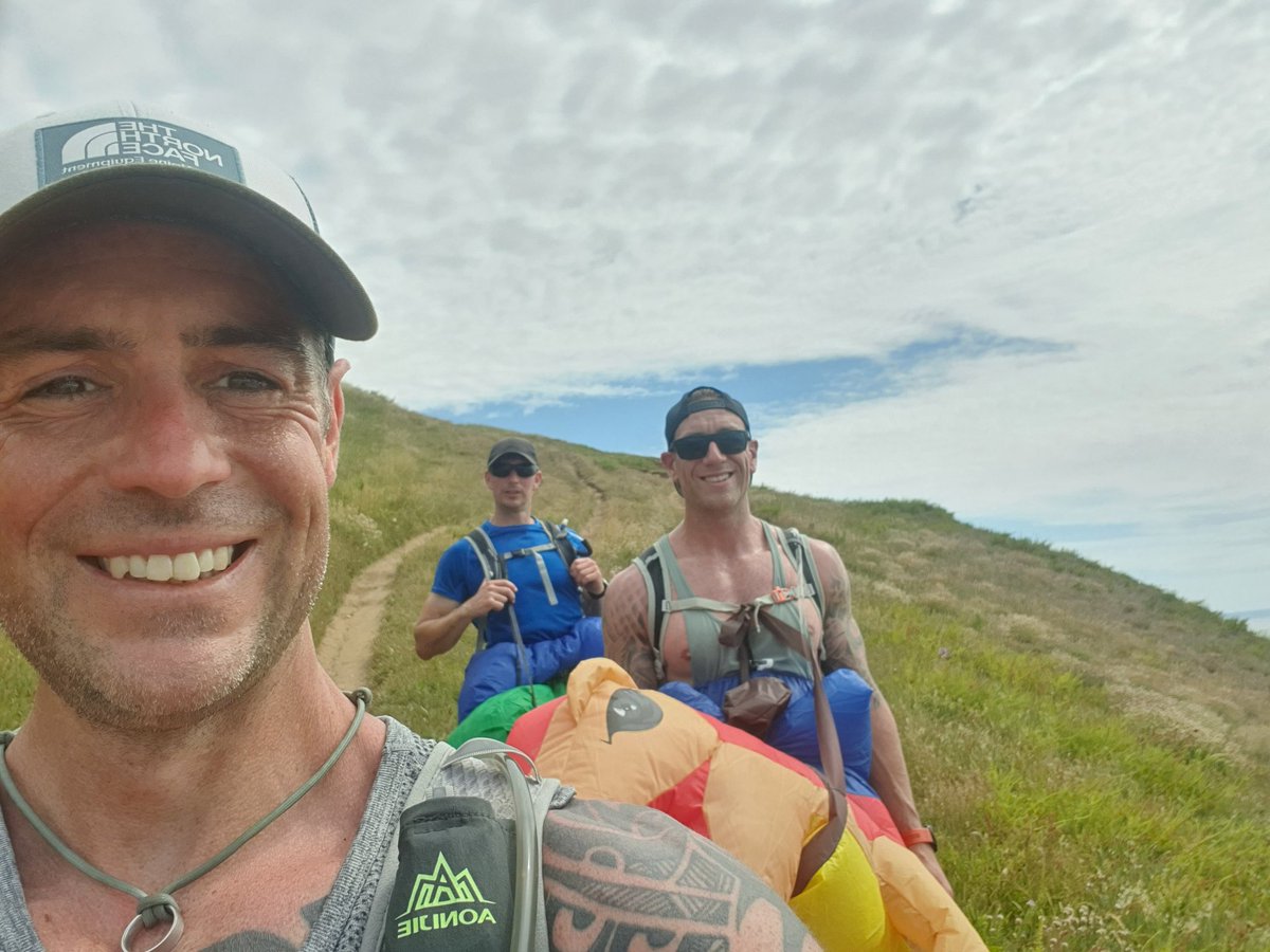 Splitlipadv's tweet photo. Day two complete of our Dorset Dino Dash for @firefighters999 38 miles today. 20 yesterday! Thanks to our support team and all the people that have donated! @RBFRSofficial @EBwatches 

https://t.co/Z1luoWs8PI https://t.co/fWTpHofAgR