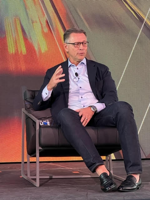 ZayoGroup's tweet image. Our CEO Steve Smith delivered a prolific discussion with @digitalrealty&apos;s  CTO Chris Sharp at @MPLevent this afternoon. Their key topics surrounded #DataGravity at the center of architecture and integration being the real challenge industry leaders face in our digital era.