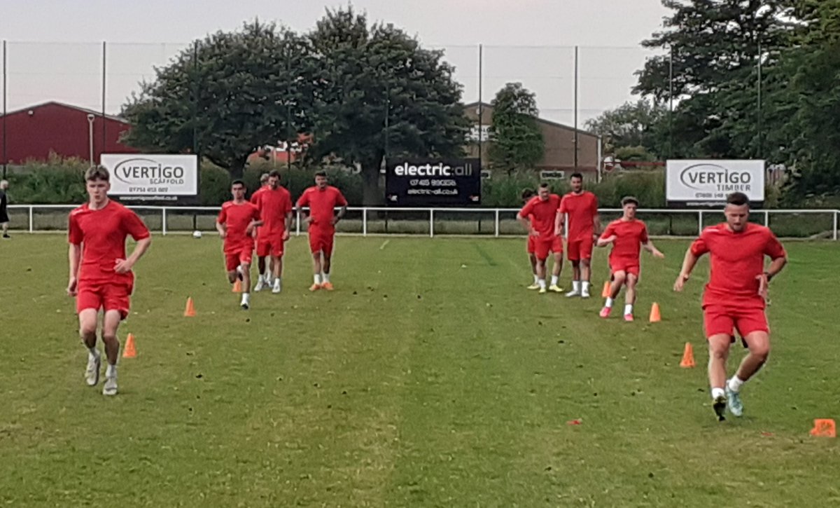 skegnesstownfc's tweet photo. The 1st Team was back to training this evening. A good pre-season workout and some new faces were spotted. More info on who's who in the next sneak peek.

Don't forget to follow us for regular updates.
#COST https://t.co/I8K7rwpYmx